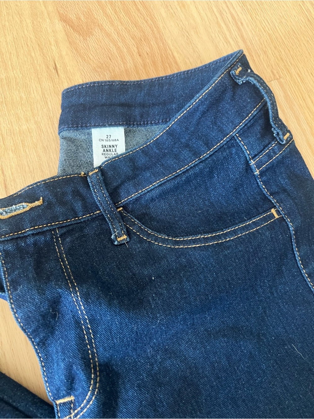 Women’s Skinny Jeans in Dark Blue Stretch Denim - Picture 2 of 3